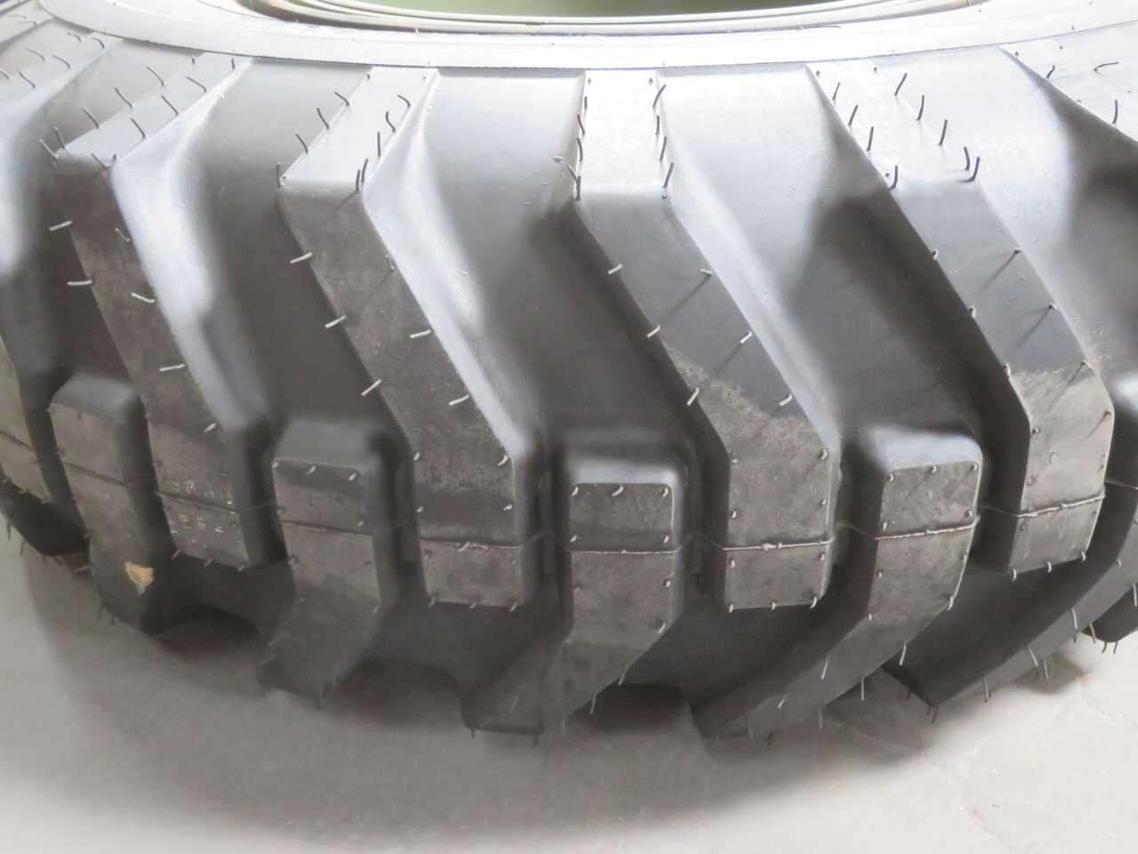 American Contractor 17.5-25 E2/C2/L2 Heavy-Duty Multi-Purpose Radial Tire T272379 - INDUSTRIAL PARTS
