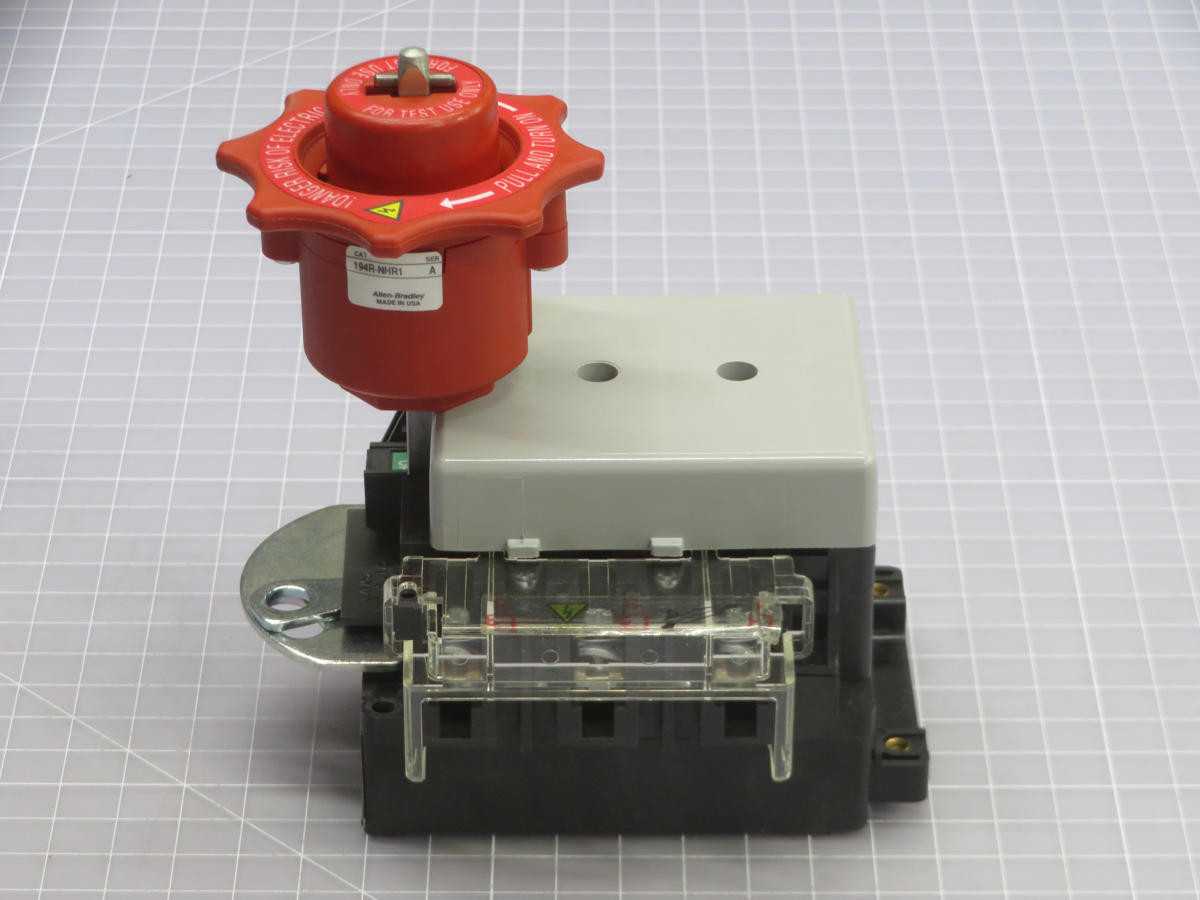 ALLEN BRADLEY 194R-NN030P3 DISCONNECT SWITCH T241146 - DISCONNECT SWITCHES