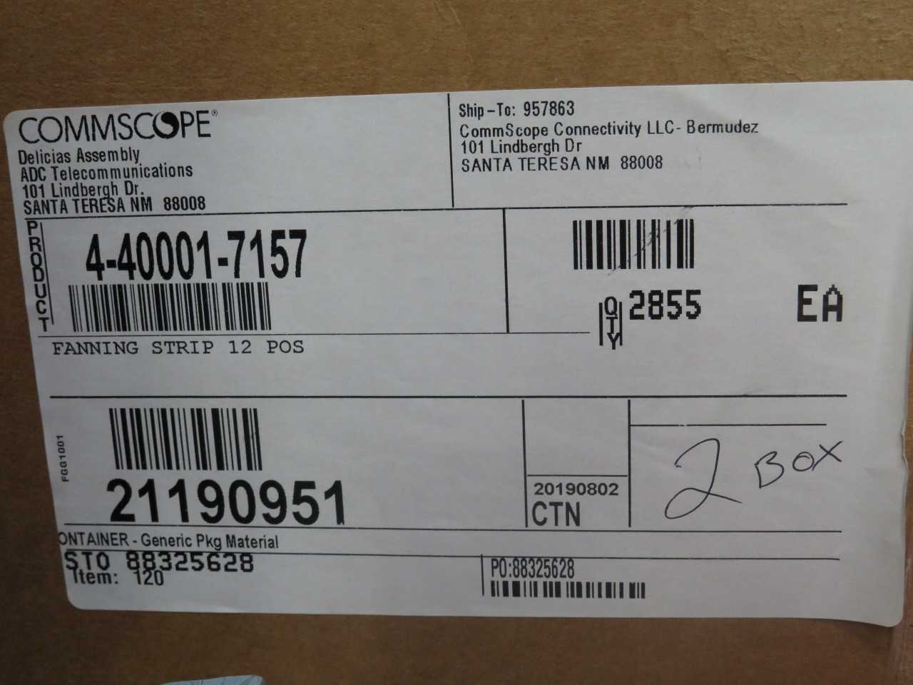 LOT OF 2000 COMMSCOPE 4-40001-7157 FANNING STRIP 12 POS T183897 - FIBER OPTIC CABLE