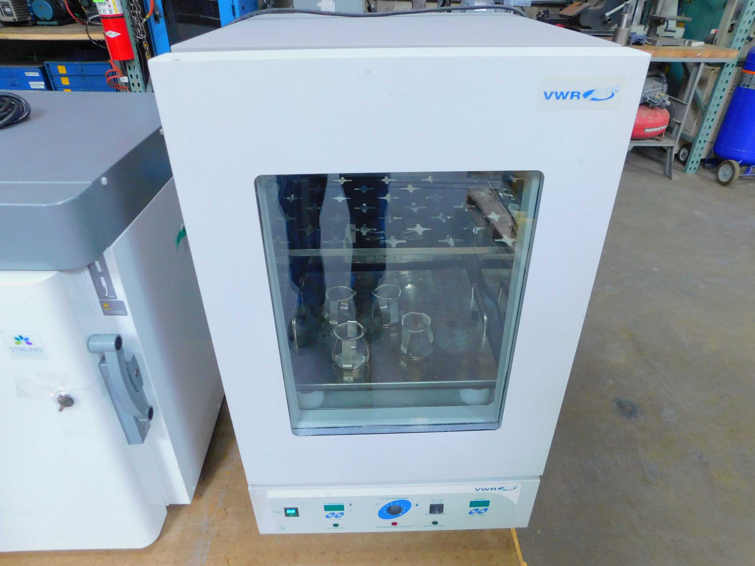 VWR 1575R BENCHTOP REFRIGERATED INCUBATOR SHAKER - LAB & SCIENTIFIC