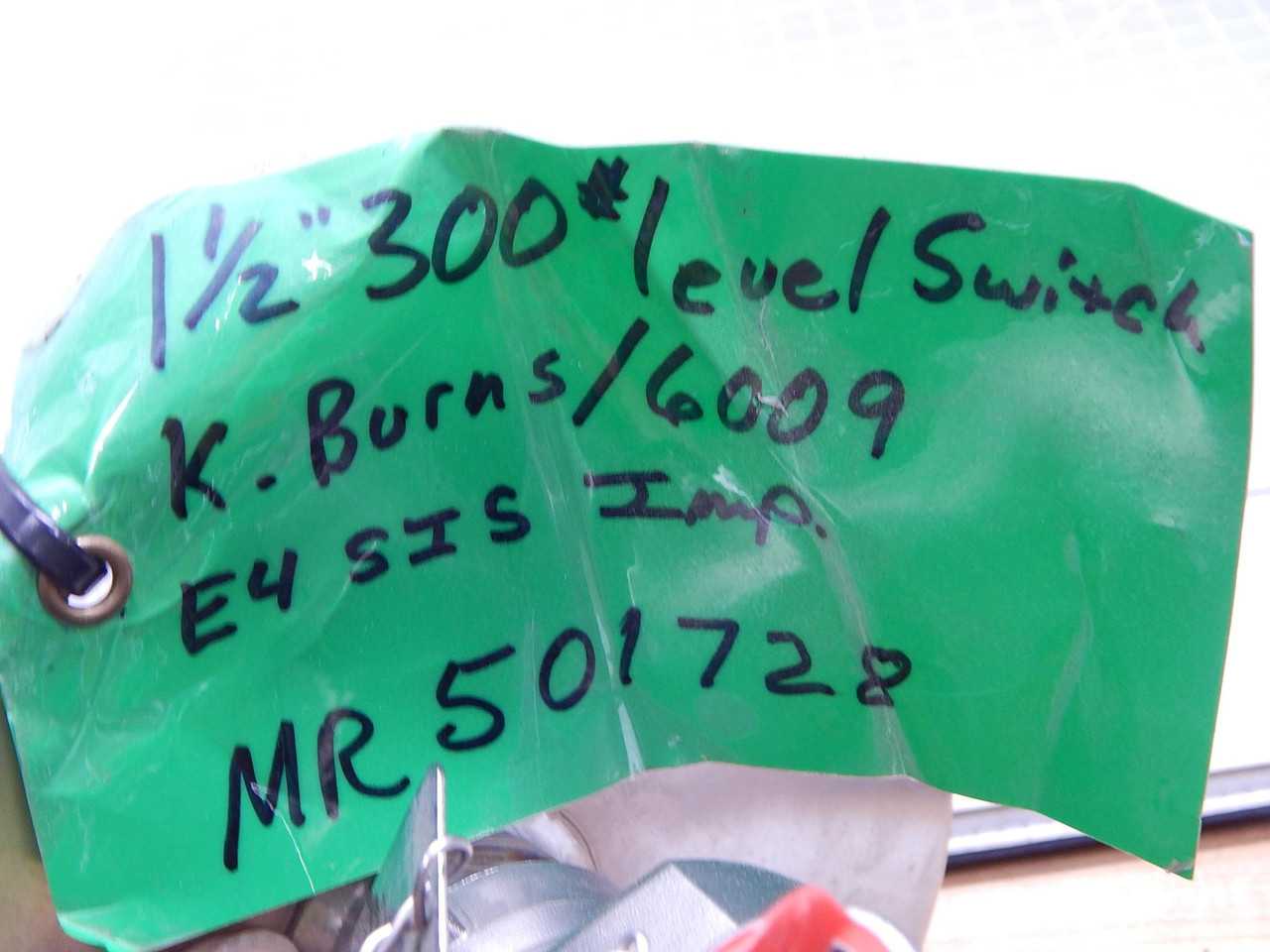 VEGA VEGASWING 63.XUABVXARX-6.00 MR501728 1.5 INCH LEVEL SWITCH T139981 - LEVEL MEASUREMENT