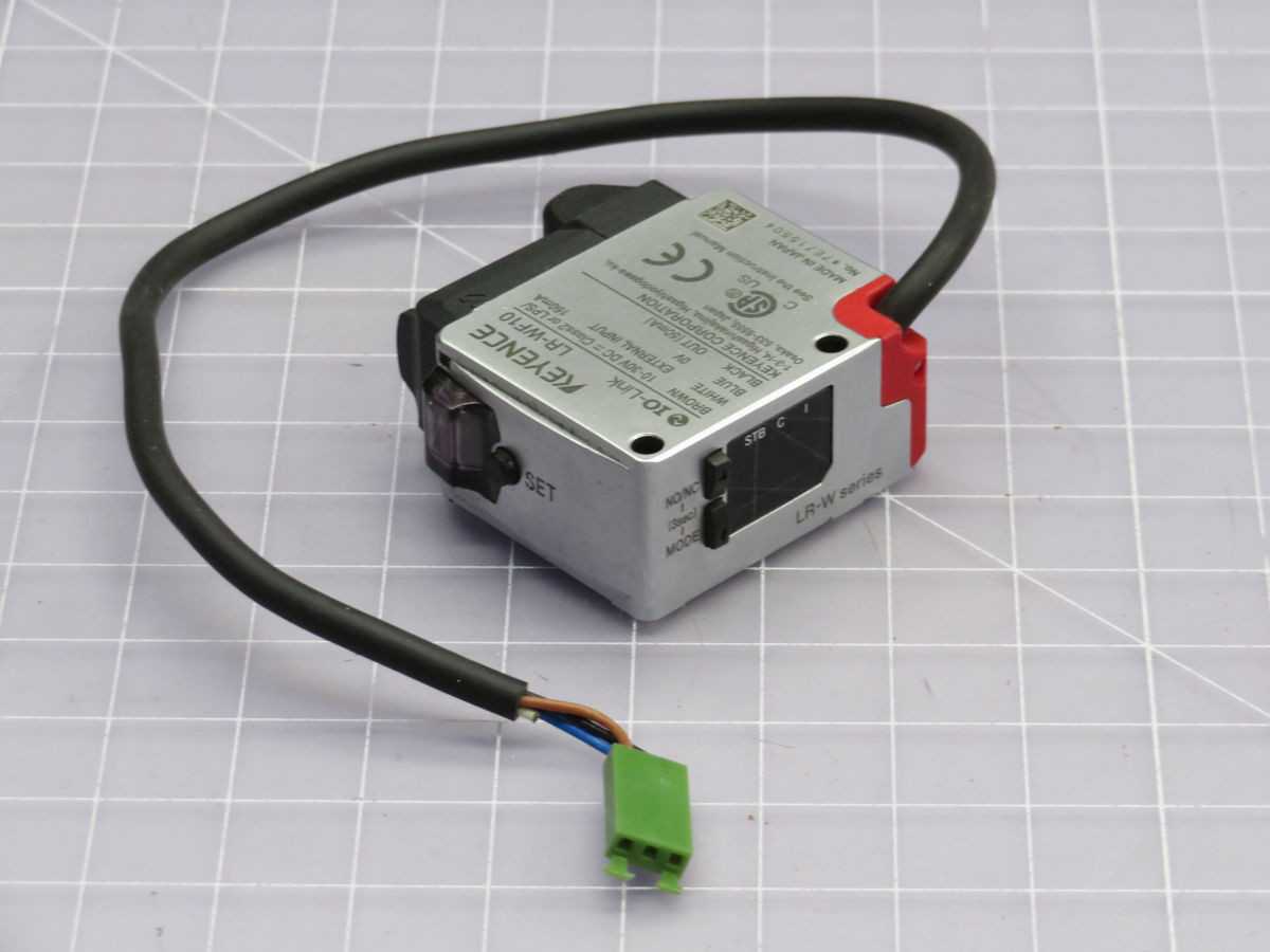 KEYENCE LR-WF10 PHOTOELECTRIC SENSOR T253981 - SENSORS