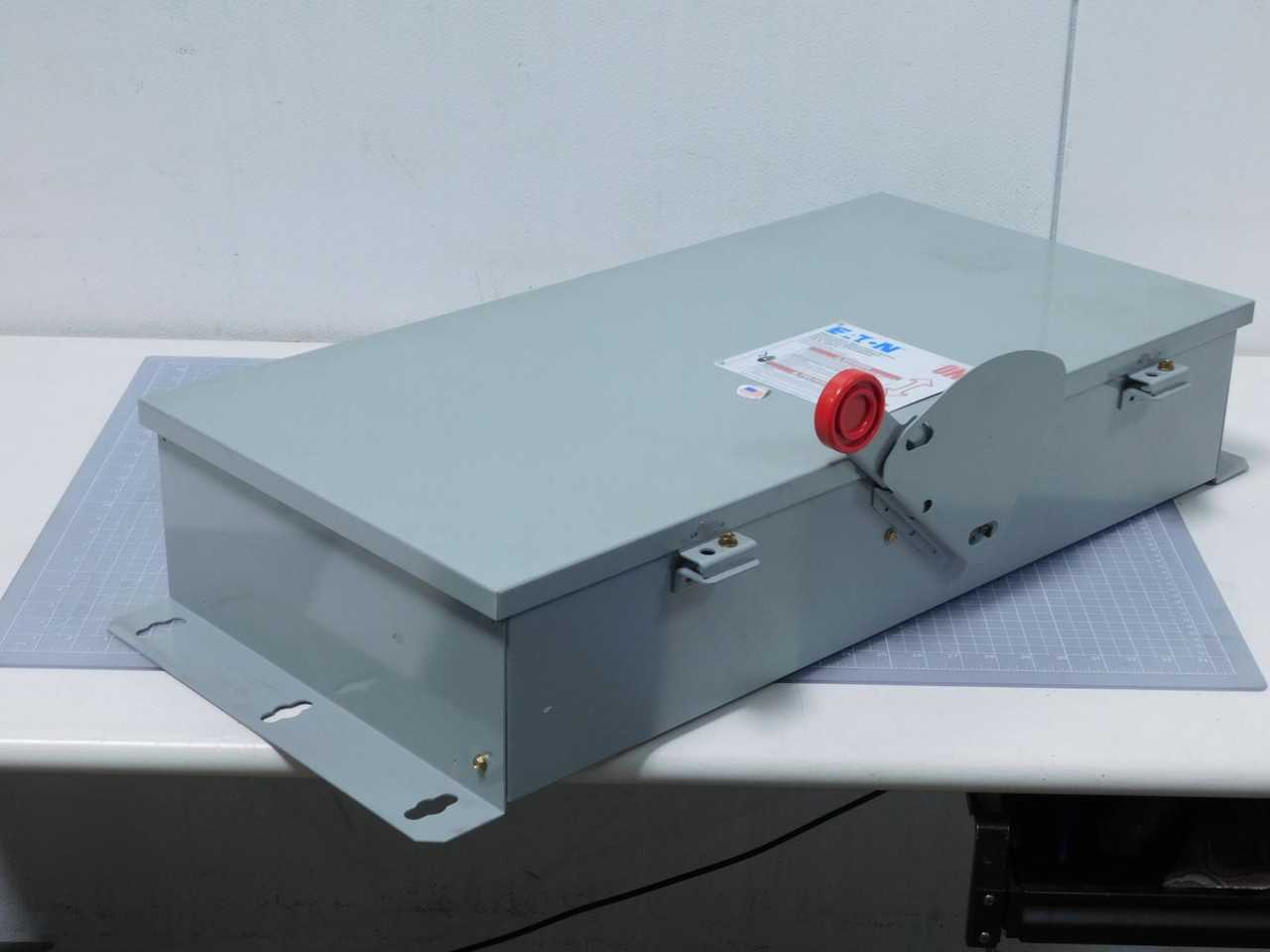 EATON DCG3064URM 3 CIRCUIT SOLAR DISCONNECT SWITCH 200 A 600 V 3R - SWITCHES
