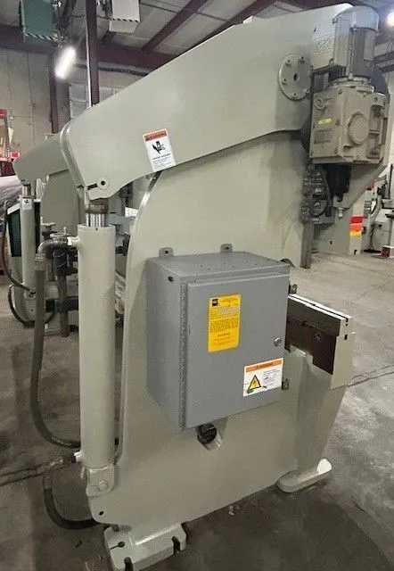 1996 ACCURPRESS 713010 HYDRAULIC PRESS BRAKE, 130 TON, 10' 8" STROKE, 2-AXIS, CNC HURCO AB7/S7 - PRESS BRAKES
