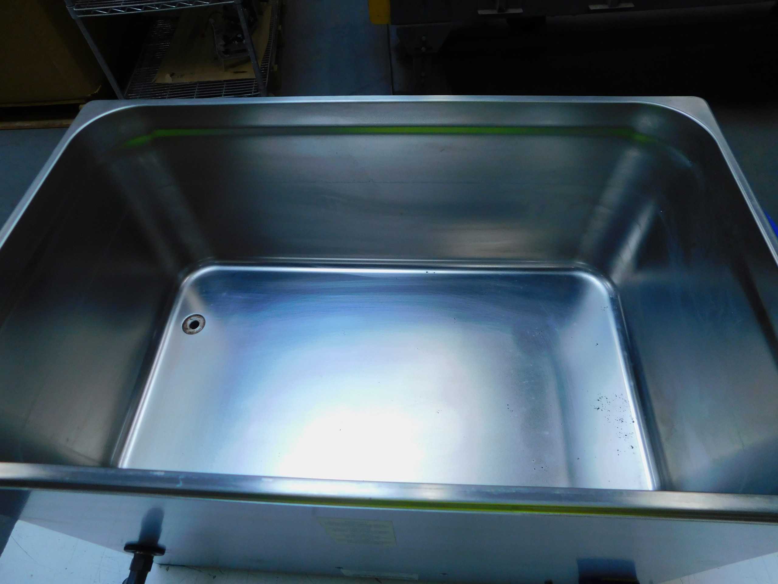 Elma 300 Heated Ultrasonic Cleaner, 28L, 120V, 1 Phase, Dual-Frequency 37/80 kHz - LAB & SCIENTIFIC