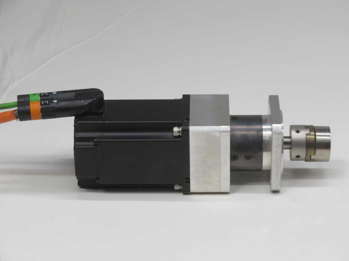 B&R 8LVA33.R0021D000-0 SERVO MOTOR T260489 - AUTOMATION & CONTROLS