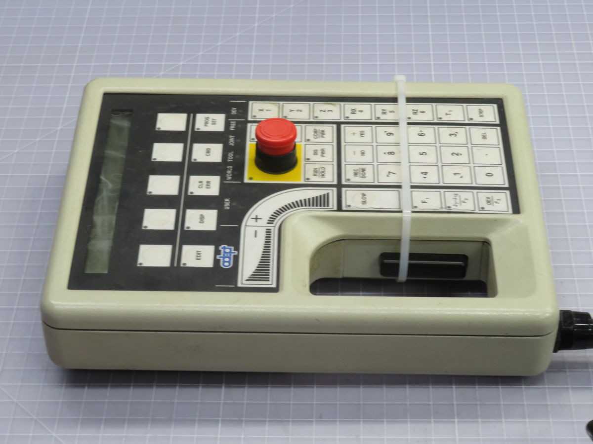 Adept MCP4 10332-11506 Manual Control Pendant T258334 - OPERATOR CONTROLS