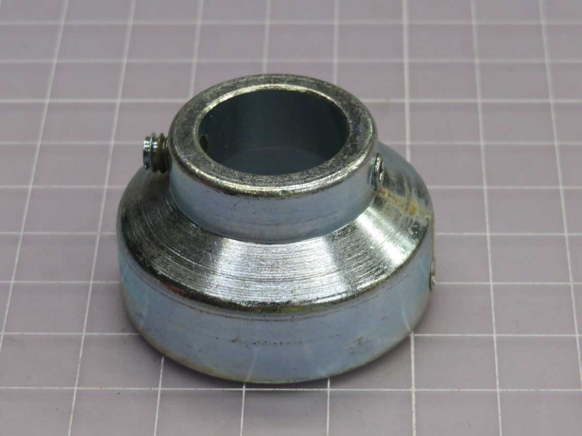 LOT OF 6 CROUSE HINDS COUP201 COUP LOCKING COUPLINGS T252816 - CONDUIT FITTING