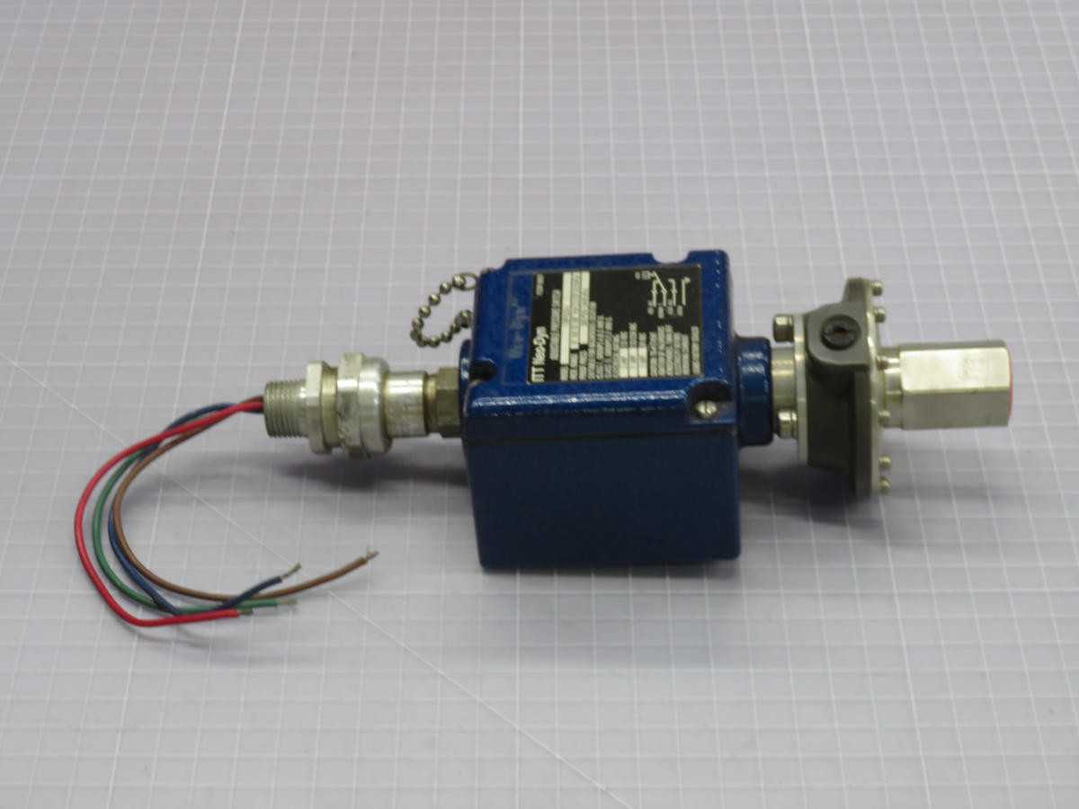 ITT 110P42C6 NEO-DYN ADJUSTABLE PRESSURE SWITCH T230063 - SWITCHES