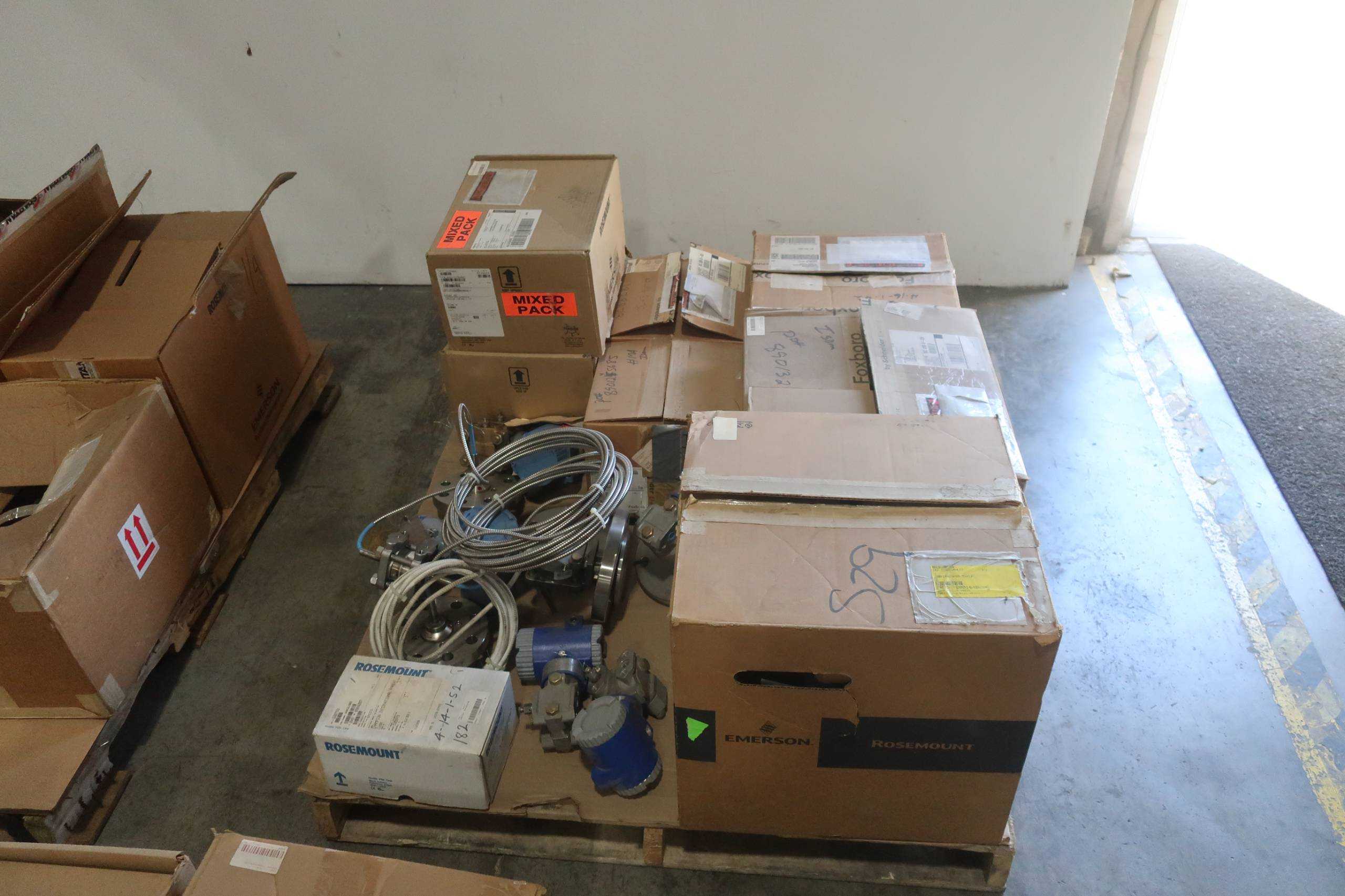 SKU 1761360 - 3 PALLETS OF ASSORTED TRANSMITTERS - INSTRUMENTATION