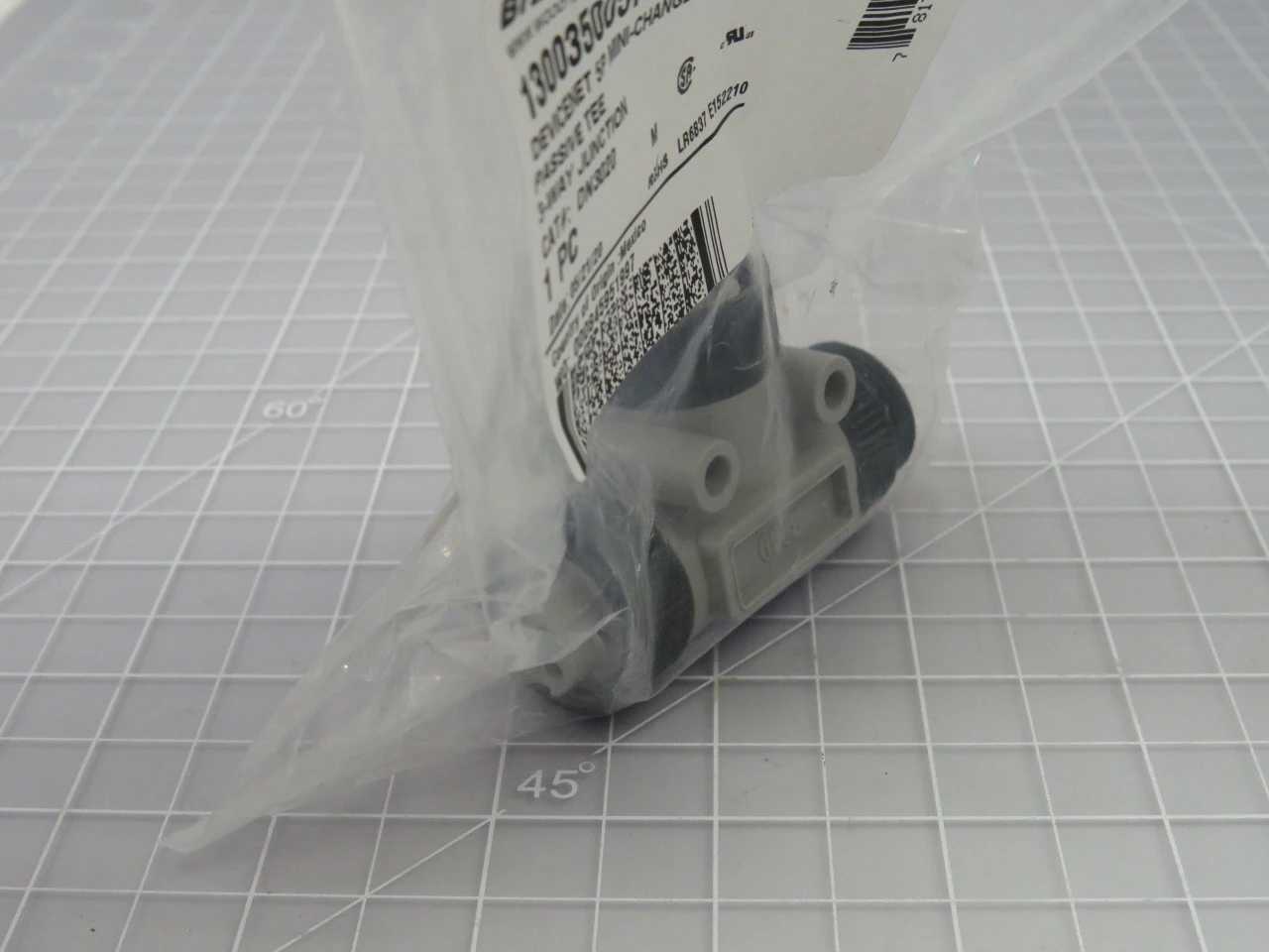 LOT OF 50 BRAD CONNECTIVITY 1300350057 DN3020 STANDARD CIRCULAR CONNECTOR MC 5P TEE PASSIVE T173413 - ELECTRICAL COMPONENTS