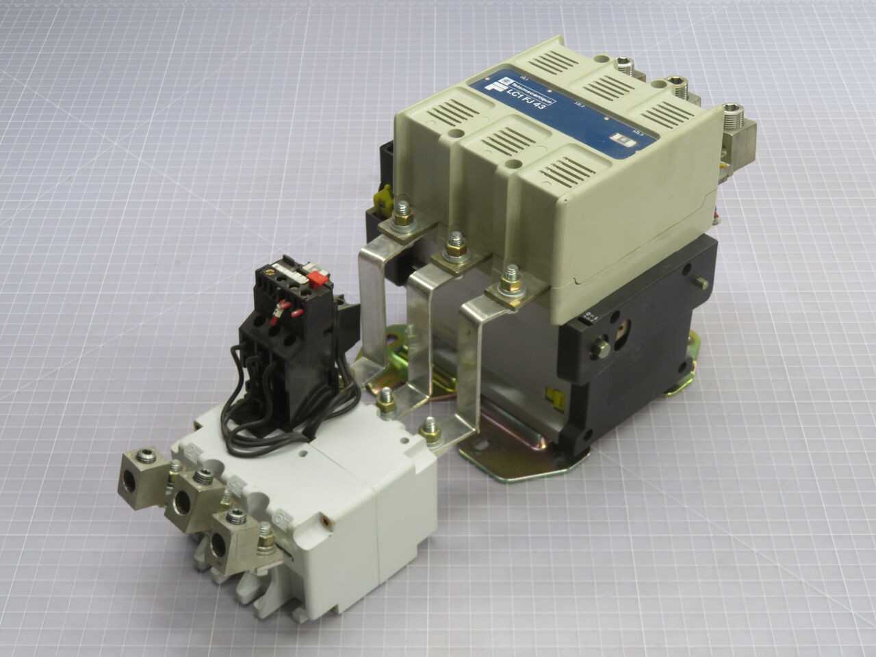 TELEMECANIQUE LC1 FG 43 CONTACTOR T245542 - CONTACTORS