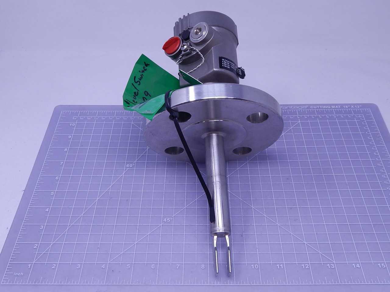 VEGA VEGASWING 63.XUABVXARX-6.00 MR501728 1.5 INCH LEVEL SWITCH T139981 - LEVEL MEASUREMENT