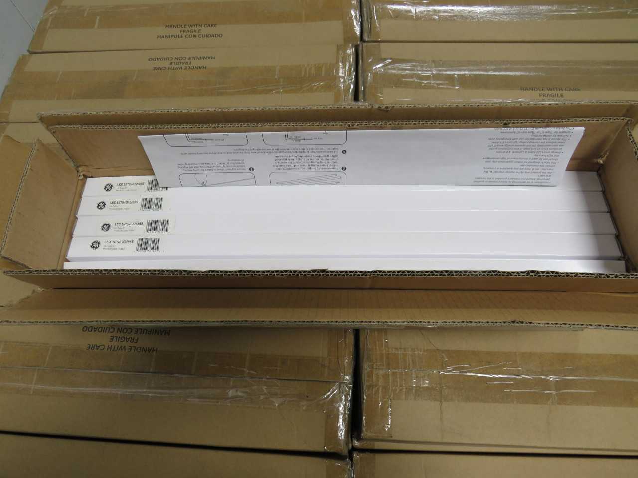 LOT OF 960 GE 76192 LED15T5/G/2/865
T5 13 WATT LED STRAIGHT TUBE 24 INCH MINIATURE BI-PIN (G5) 6500 - LIGHTING