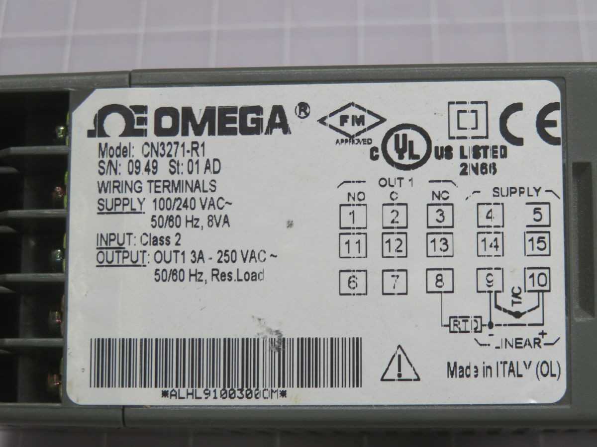 OMEGA CN3271-R1 TEMPERATURE CONTROLLER T258881 - TEMPERATURE CONTROLLERS