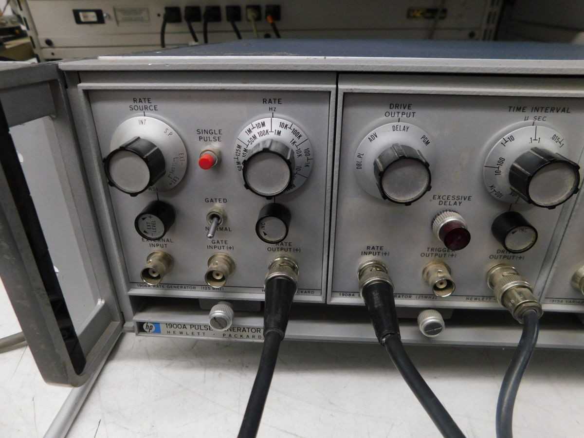 HP 1900A 1906A 1908A 1915A PULSE GENERATOR M7626 - SIGNAL CONDITIONERS