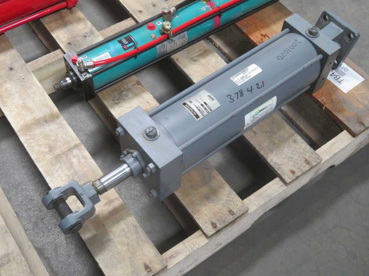 FOXBORO A84A1AB12 DOUBLE ACTING PNEUMATIC CYLINDER T270041 - PNEUMATIC CYLINDERS & ACTUATORS FOXBORO A84A1AB12 DOUBLE ACTING PNEUMATIC CYLINDER T270041 - PNEUMATIC CYLINDERS & ACTUATORS