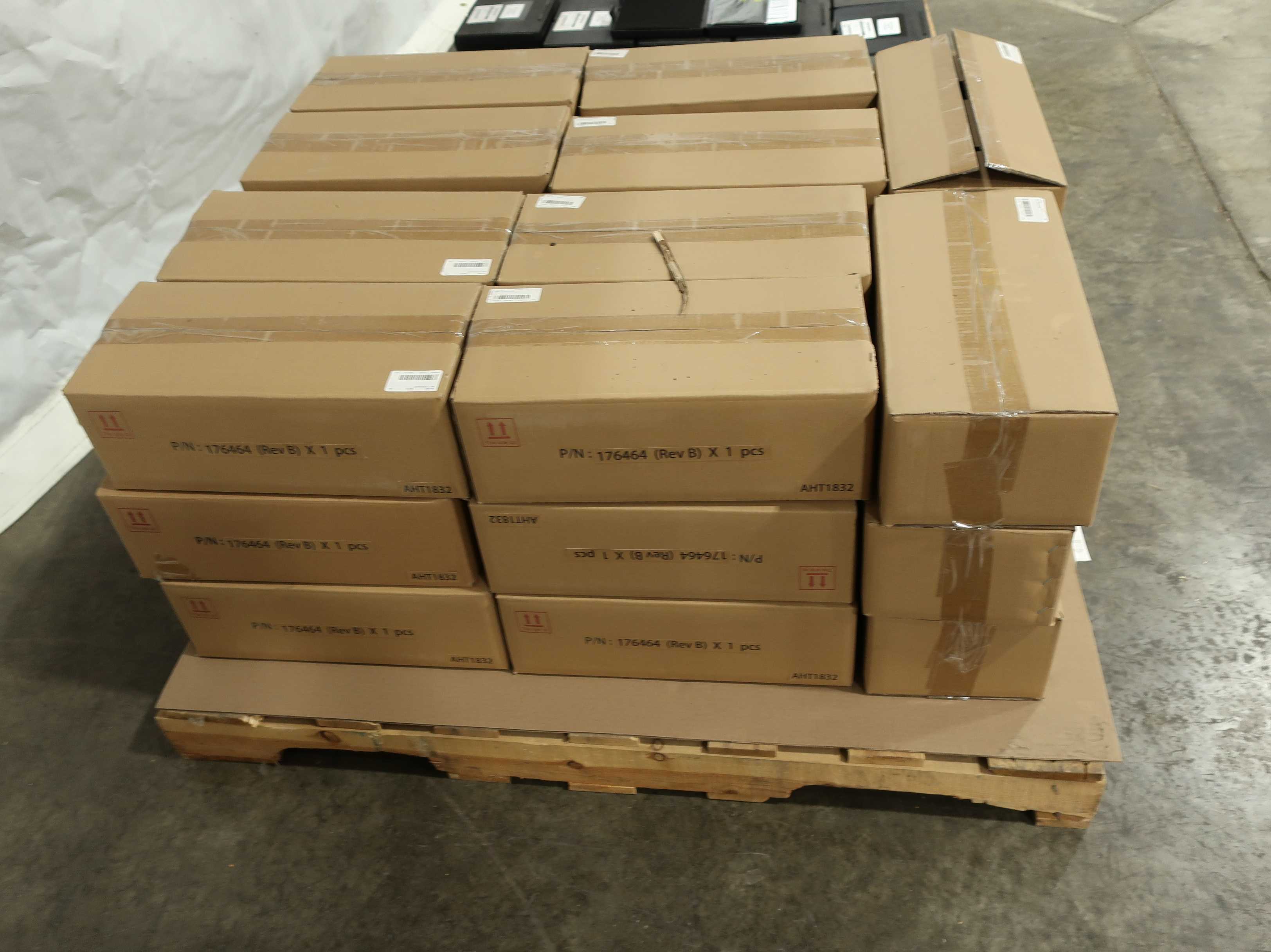 SKU 1775809 - LOT OF 30 WUXI AHT 176464 INTERCOOLERS - COOLING EQUIPMENT