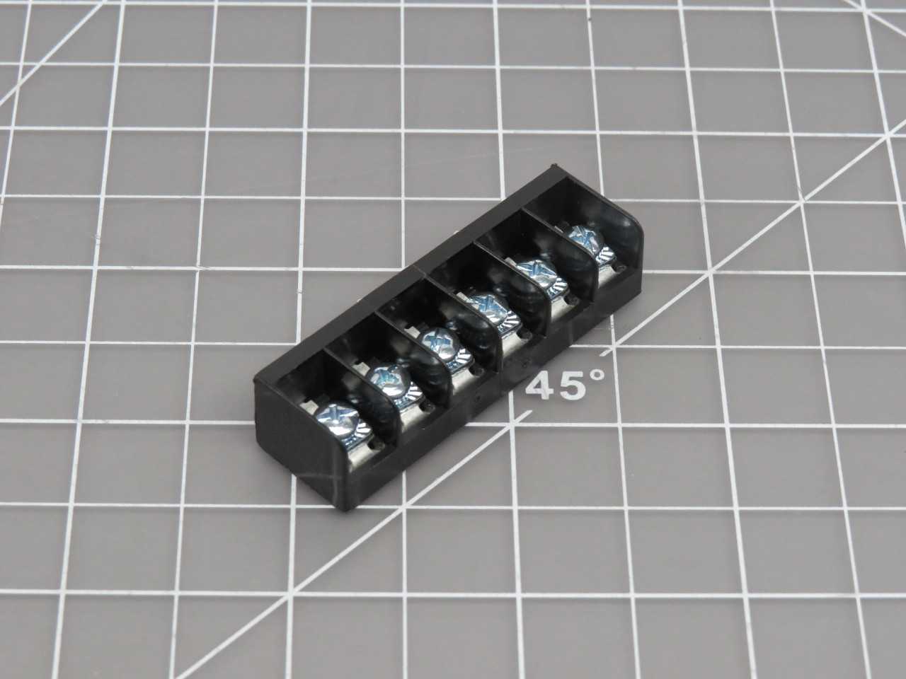 LOT OF 300 MOLEX 0386915906 CONN BARRIER STRIP 6CIRC 0.325"	
 T153087 - TERMINAL BLOCKS