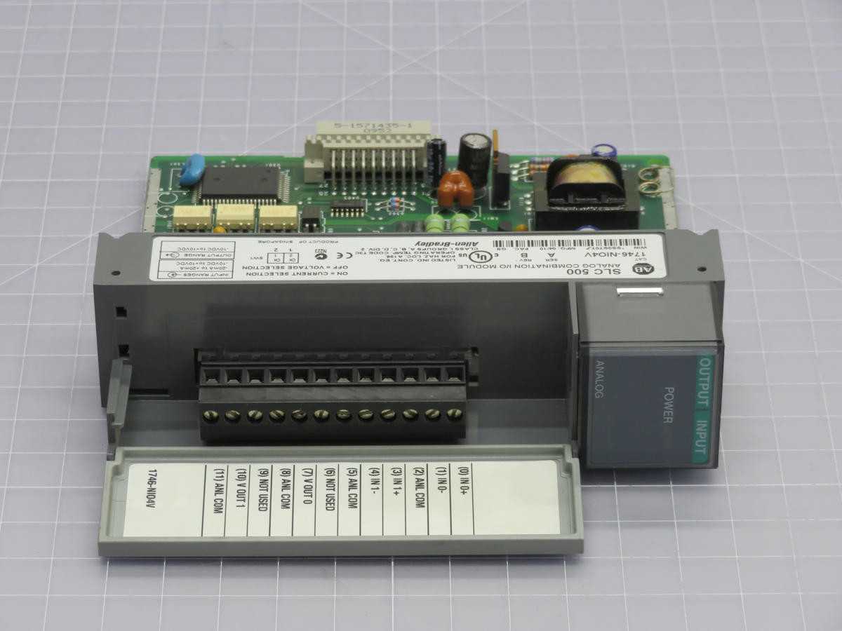 Allen Bradley 1746-NIO4V SLC500 Analog Combination I/O Module T214728 - INDUSTRIAL PARTS