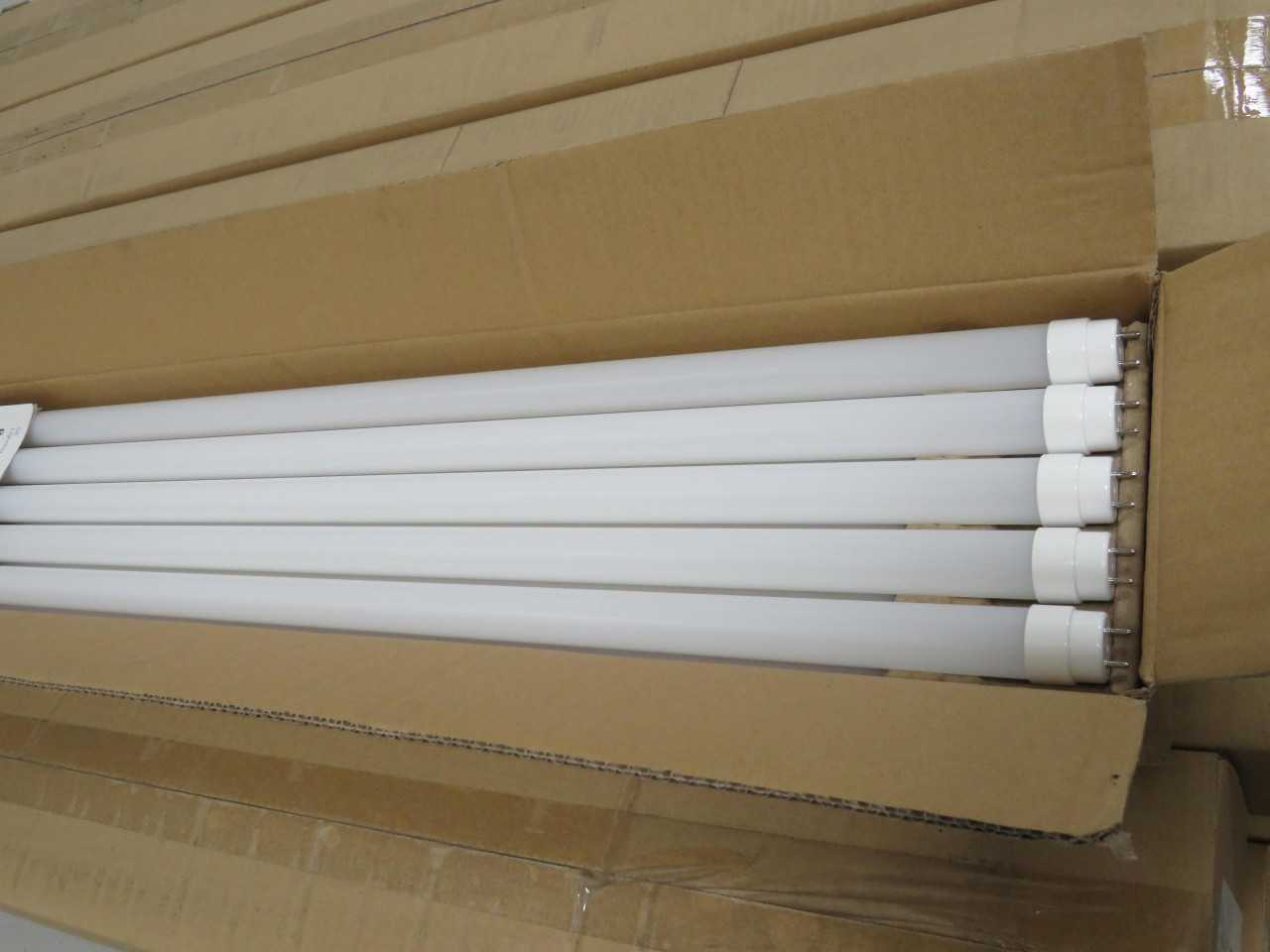 LOT OF 480 GE 38957 LED15T8/4/835 T8 13 WATT LED STRAIGHT TUBE 48 INCH MEDIUM BI-PIN (G13) 3500K DIM - LIGHTING