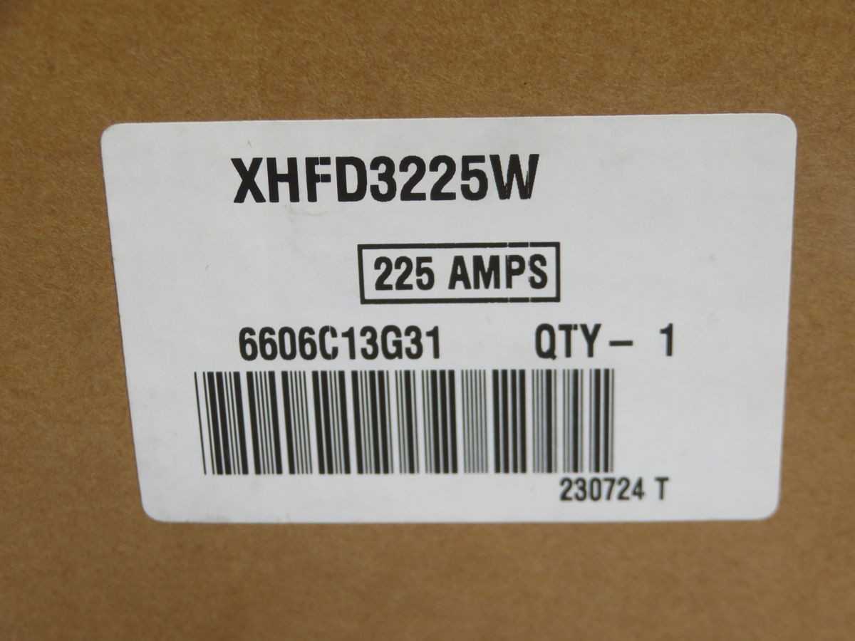 EATON XHFD3225W CIRCUIT BREAKER T246004 - CIRCUIT BREAKERS
