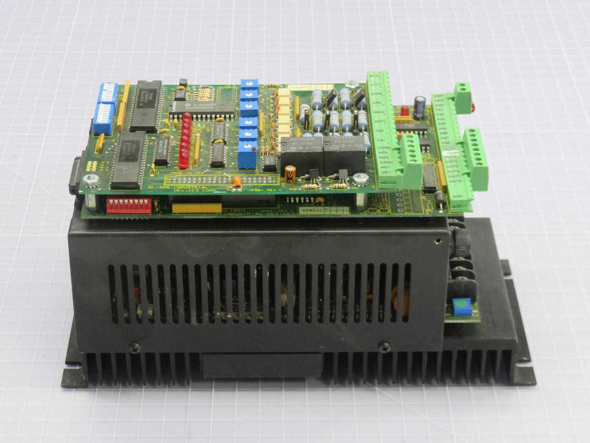 Industrial Devices H3411 Control T229189 - Reliable Performance for Your Equipment - OPERATOR CONTROLS