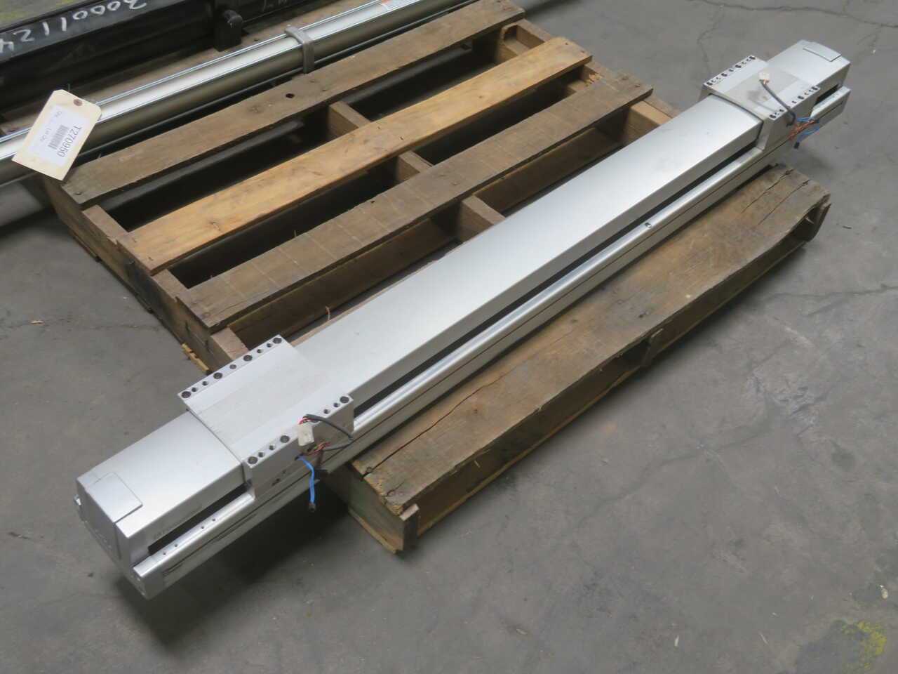 IAI NS-LZMM-I-400-20-850-T2-X07-AQ-B-ET1-RT LINEAR ACTUATOR 400W 850MM STROKE 20KG PAYLOAD - SERVO