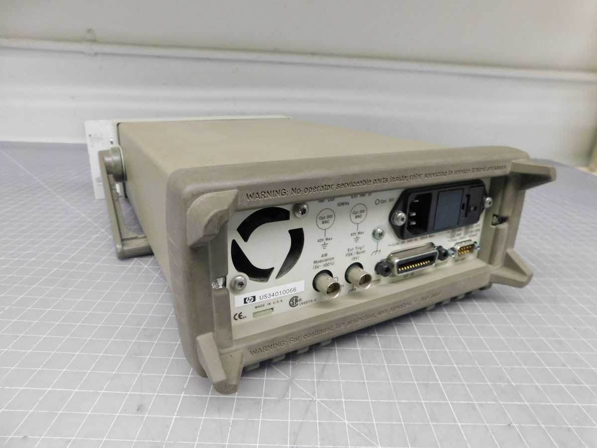 HP 33120A FUNCTION/ARBITRARY WAVEFORM GENERATOR 15 MHZ. - SIGNAL CONDITIONERS