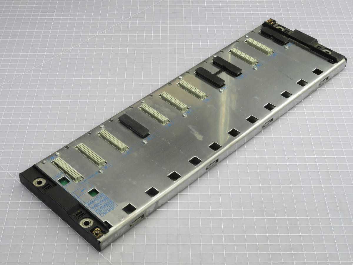 SCHNEIDER TSXRKY12 PLC RACK T239177 - PLC MODULES