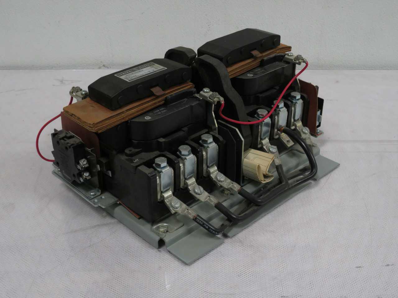GE CR309E000ALA 3-Phase Reversing Starter 600 VAC 100A Size 3 T186085 - DC MOTOR