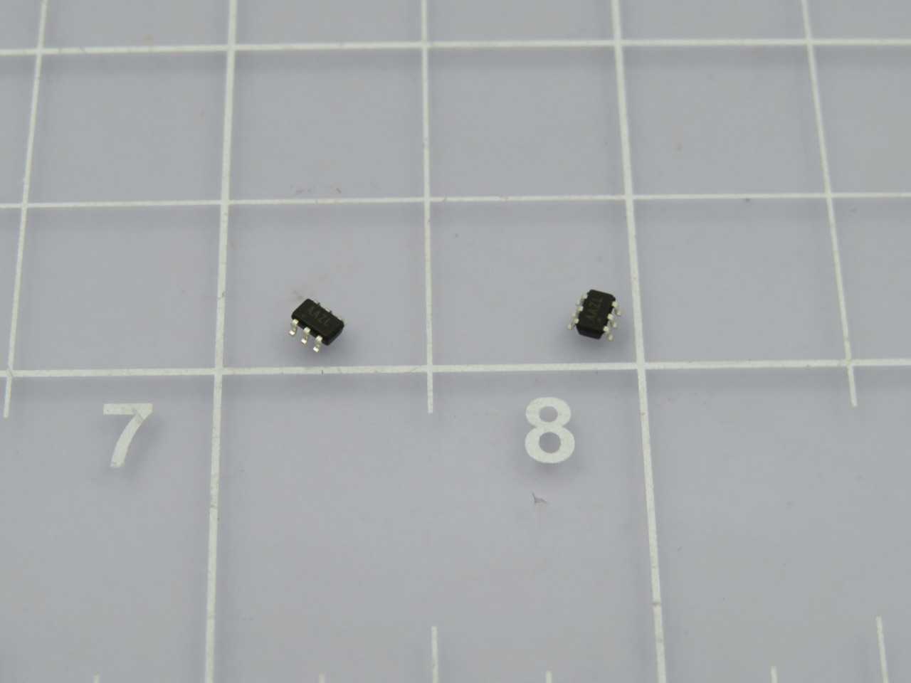 LOT OF 1200 7586534 IC POWER MANAGER T189858 - POWER SUPPLIES