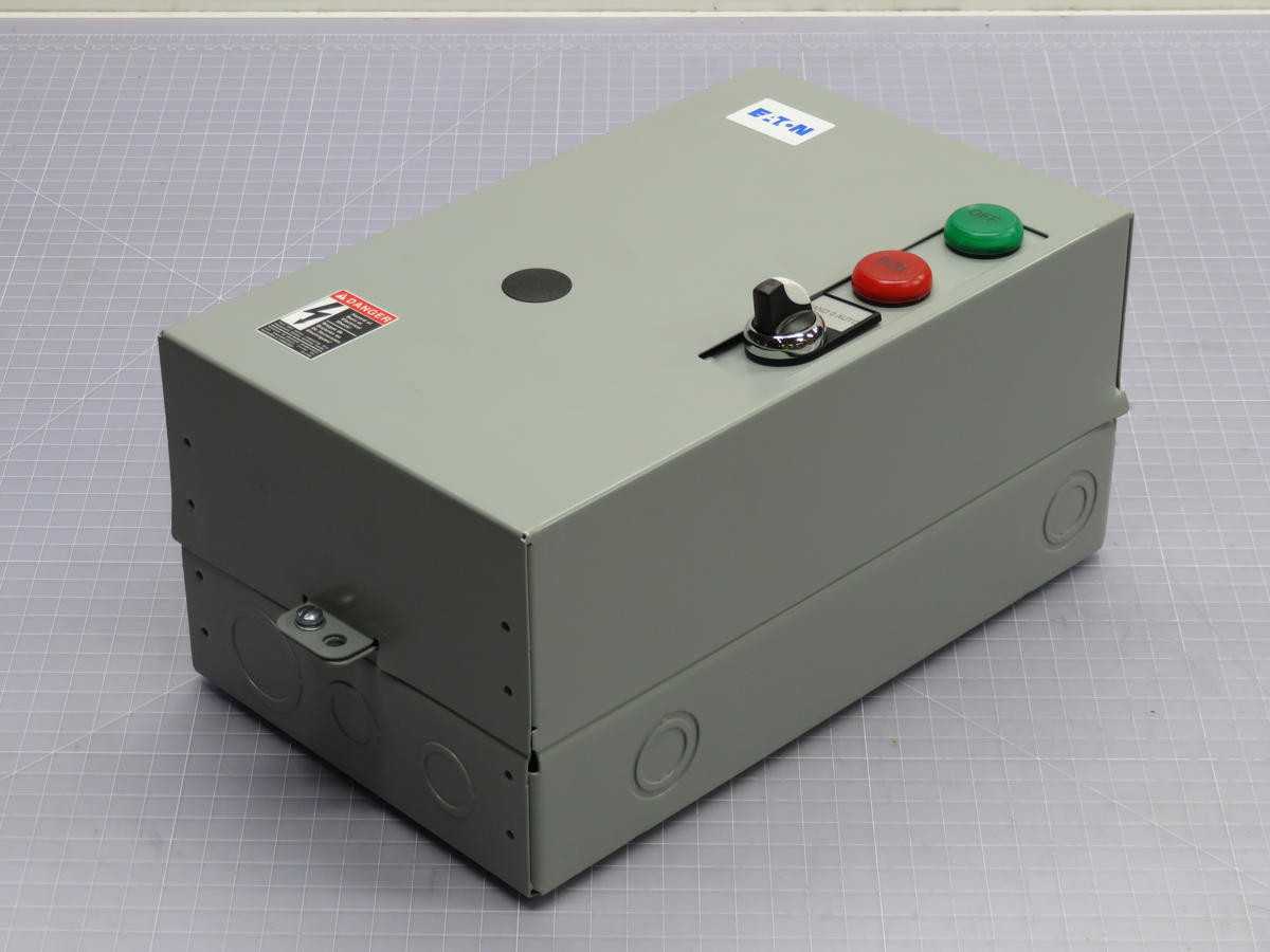EATON ECC03C1ABA - S3P23P25 LIGHTING CONTACTOR (C30CM) T214760 - CONTACTORS