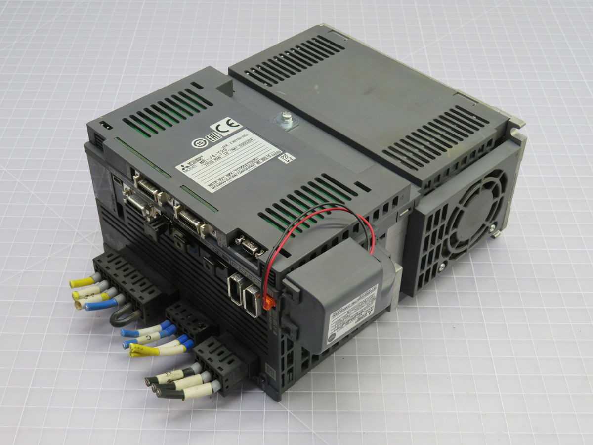 MITSUBISHI MR-J4-200B-RJ020 AC SERVO DRIVE T256647 - SERVO