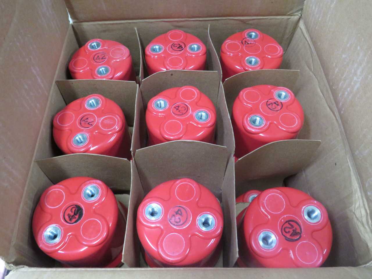 LOT OF 18 MBI FG47512010 MB2000-15 6350-A10 4 X 2 ELECTRICAL GLASTIC STANDOFF INSULATORS RED 5 KV T1 - ELECTRICAL COMPONENTS