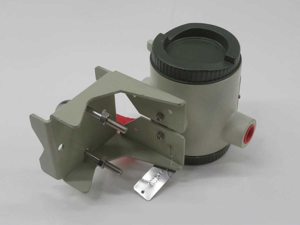 YOKOGAWA YFA11 VORTEX FLOW CONVERTER T241057 - FLOW MEASUREMENT