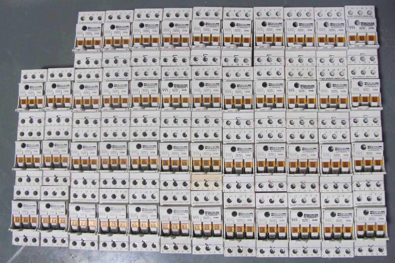 46 Ferraz Shawmut USFMMI Ultra Safe Fuse Holder T6446 - FUSES