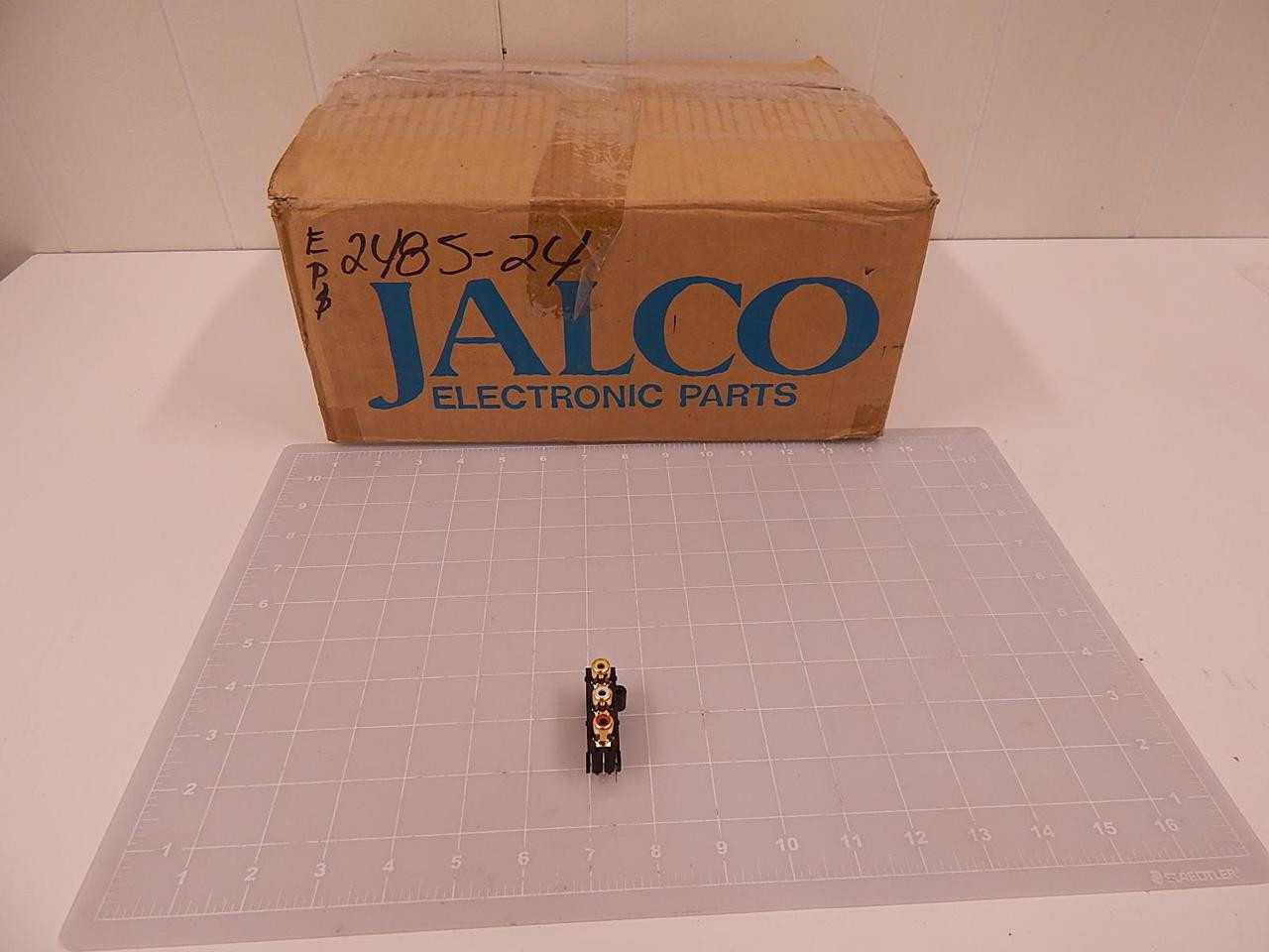 LOT OF 400 JALCO ELECTRONIC PARTS YKC21-8039 15854100 CONNECTOR PHONO SOCKETS T84610 - PLUGS & RECEPTACLES