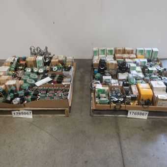 SKU 1769867 - 2 PALLETS OF ASSORTED SOLENOID VALVES - SOLENOID VALVE
