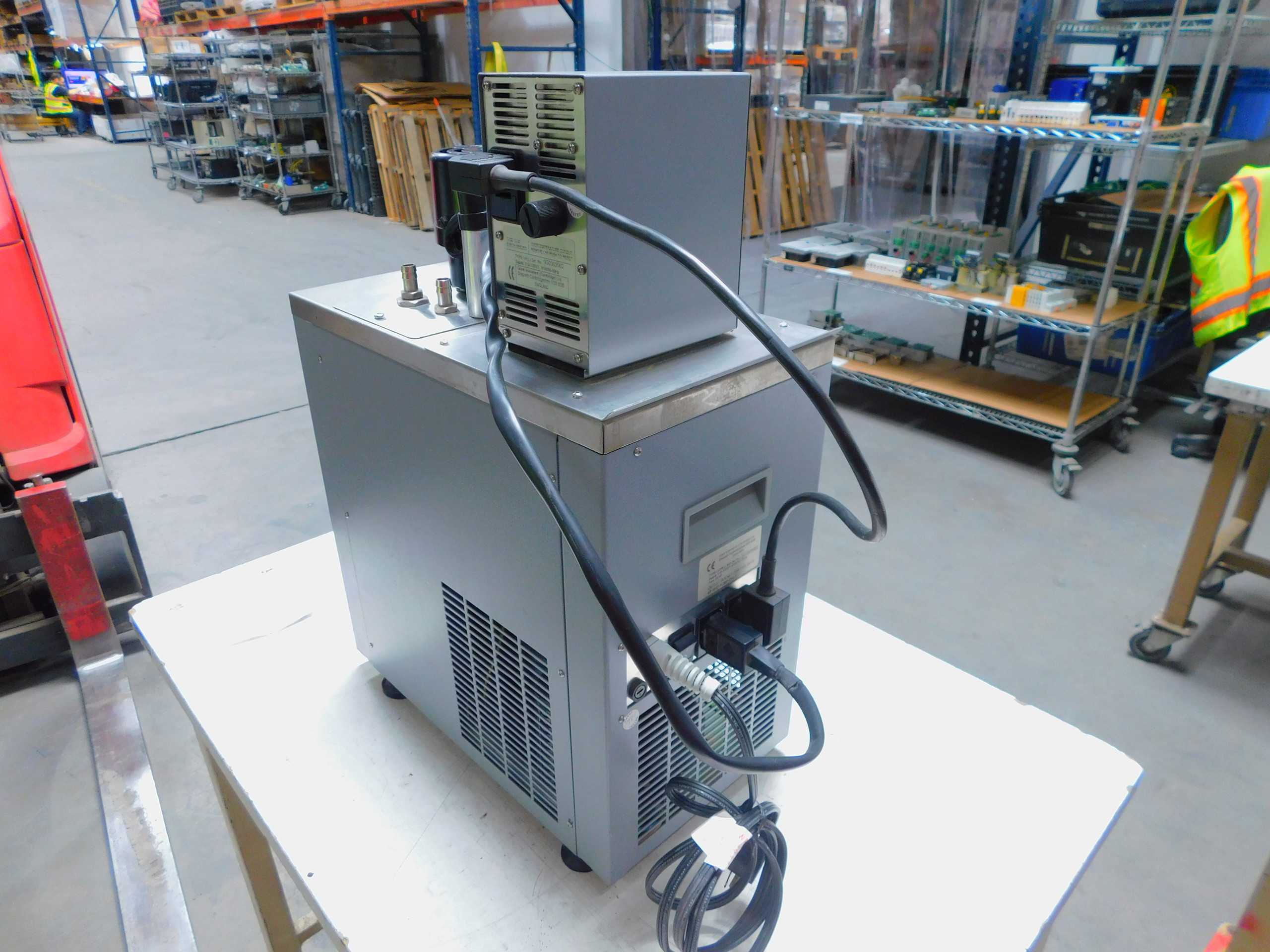 GRANT LVF6 LOW-TEMPERATURE CIRCULATING WATER BATH 5 TO 99C, 5 L - TEMPERATURE CONTROLLERS