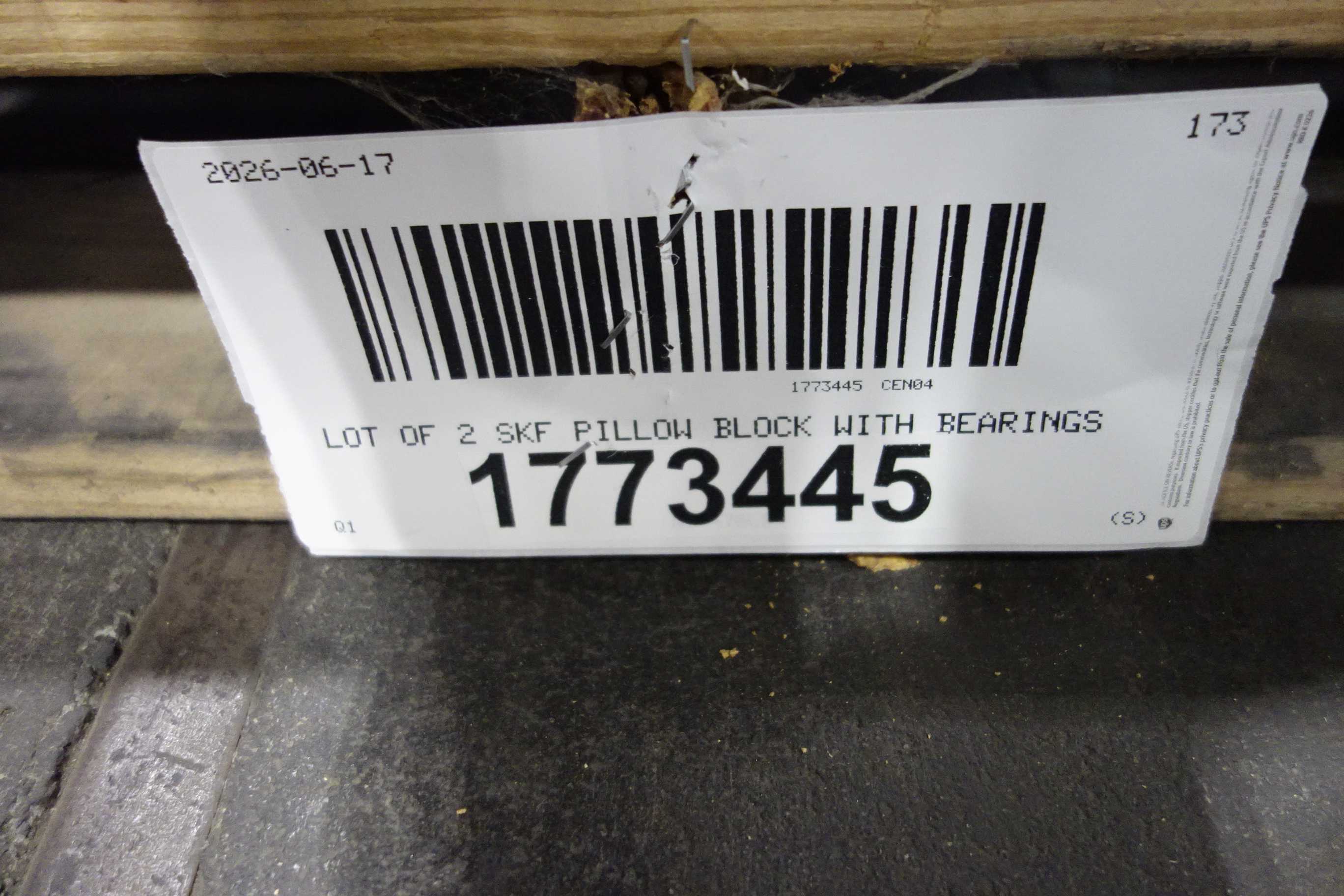 SKU 1773445 - LOT OF 2 SKF PILLOW BLOCK WITH BEARING - PILLOW BLOCK BEARING