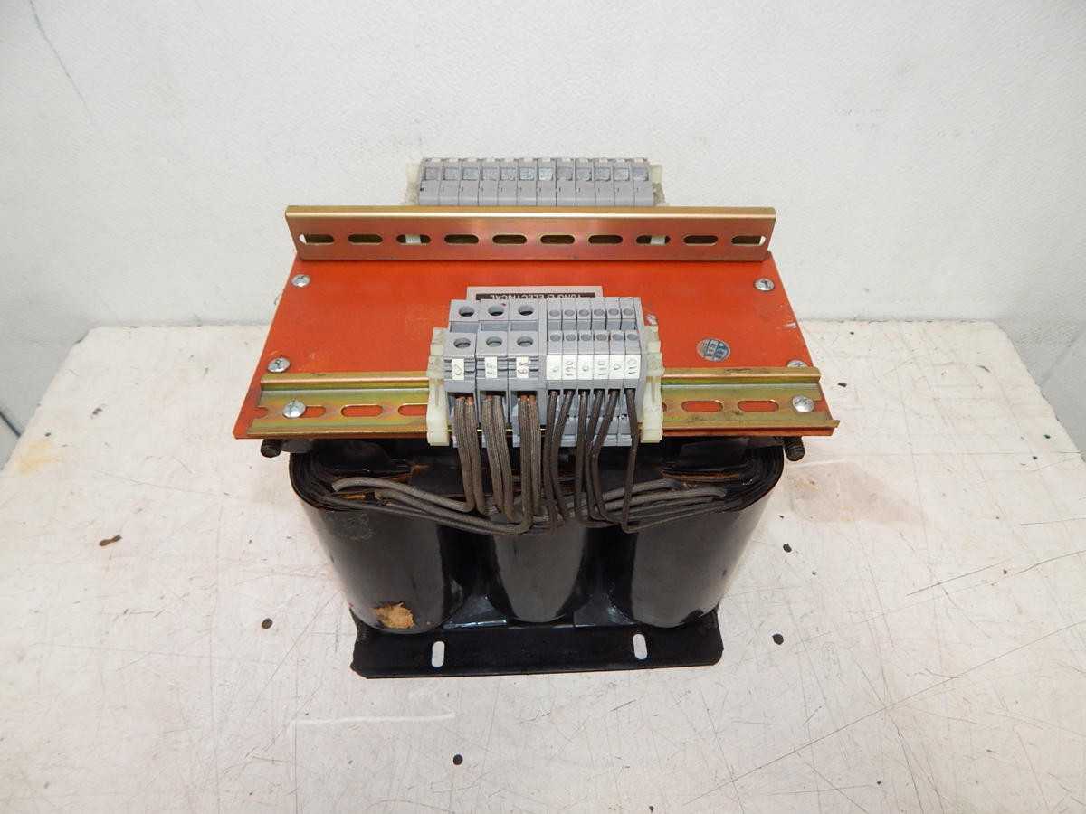 TUNG LI ELECTRICAL 1027 TRANSFORMER 3.8 KVA M4011 - MISCELLANEOUS