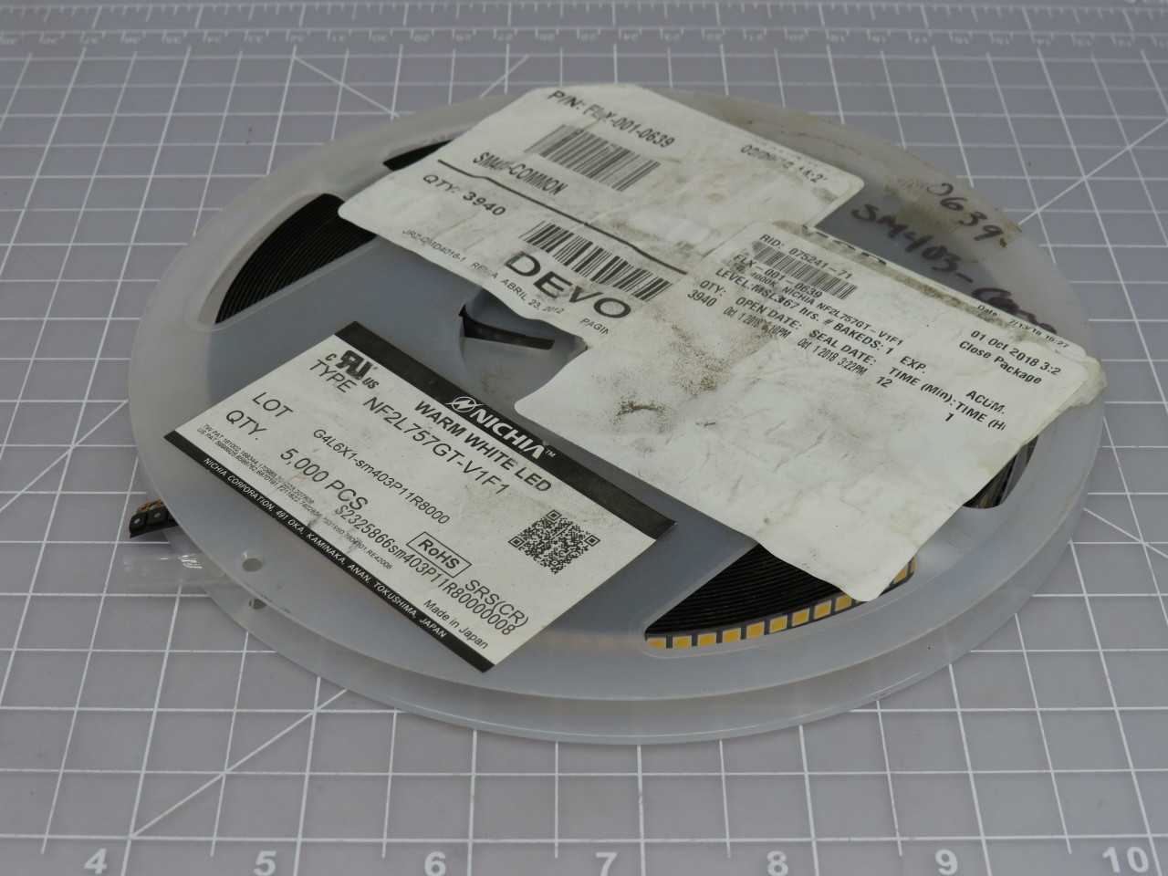 LOT OF 3800 NICHIA FLX-001-0639 NF2L757GT-V1F1 MID POWER WARM WHITE LED CHIP WITH DATA SHEET T171477 - LIGHTING