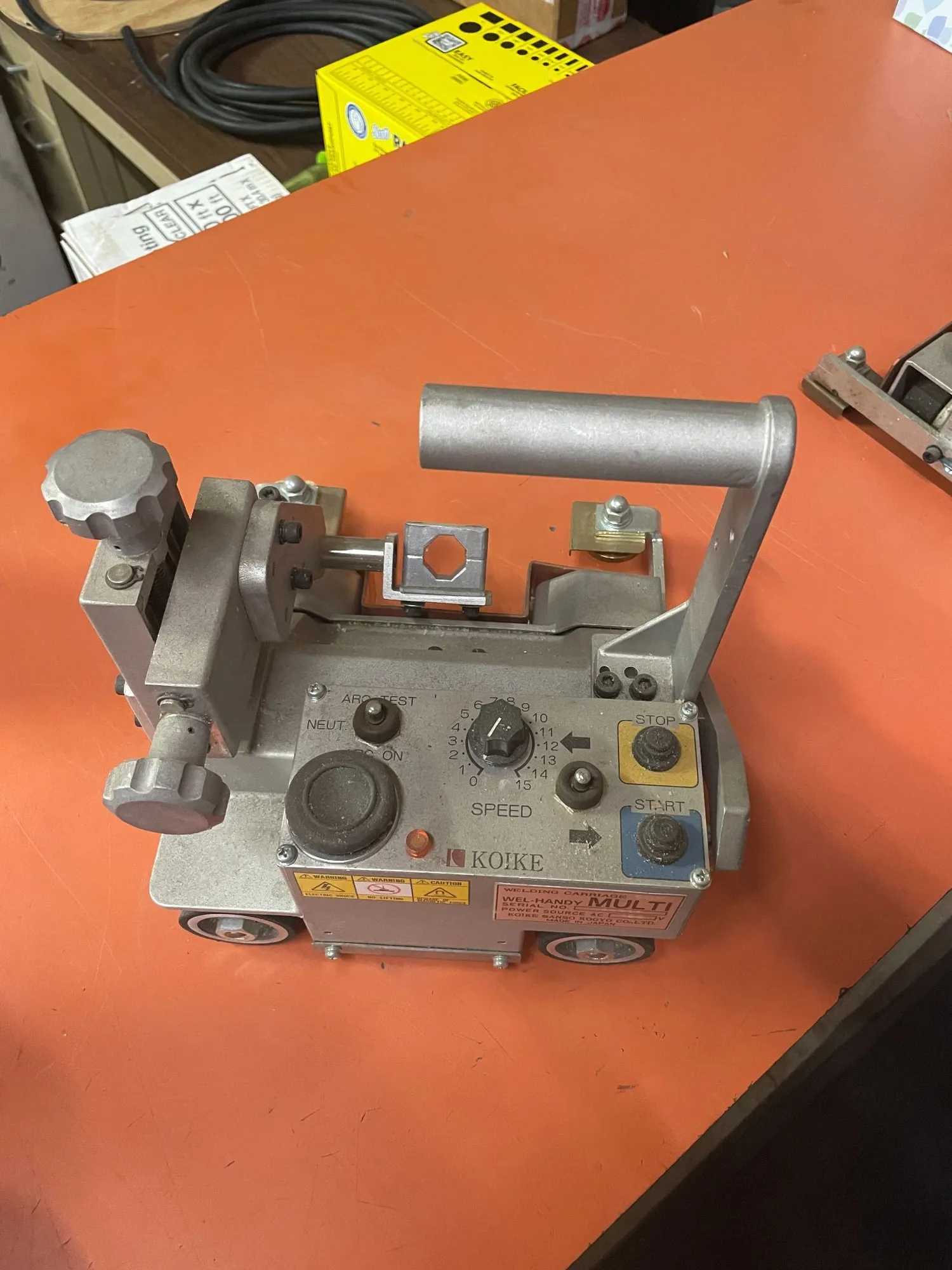 2014 KOIKE ARONSON 61000705 WELDING CARRIAGE, 120-220V, 6-60 IN/MIN, 66 LBS PULLING POWER - WELDING EQUIPMENT
