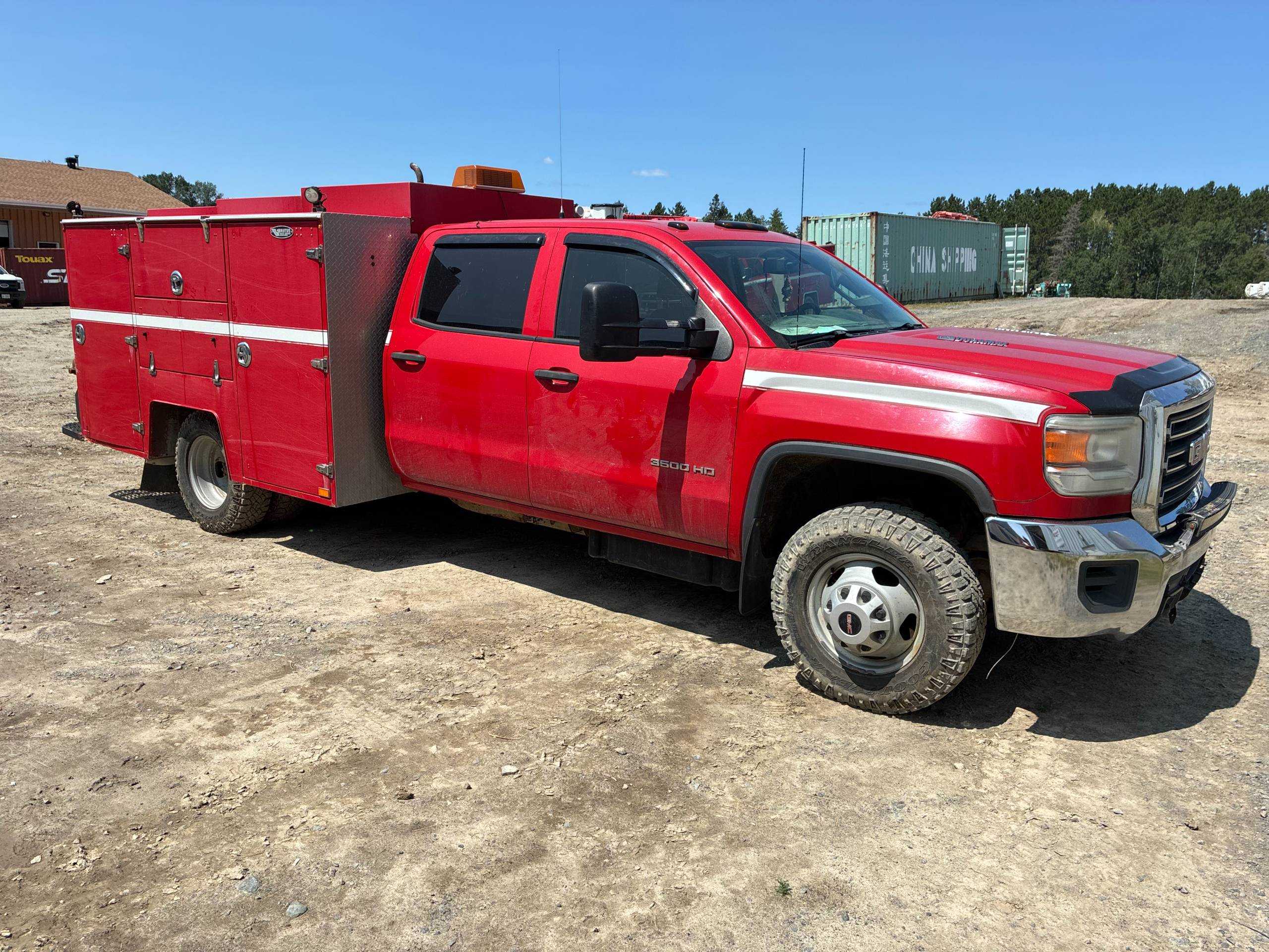 2015 GMC Sierra 3500 4x4 Extended Cab Pickup Truck, 14,000 lb GVWR, Auto, 109,000 Miles - PICKUP TRUCKS