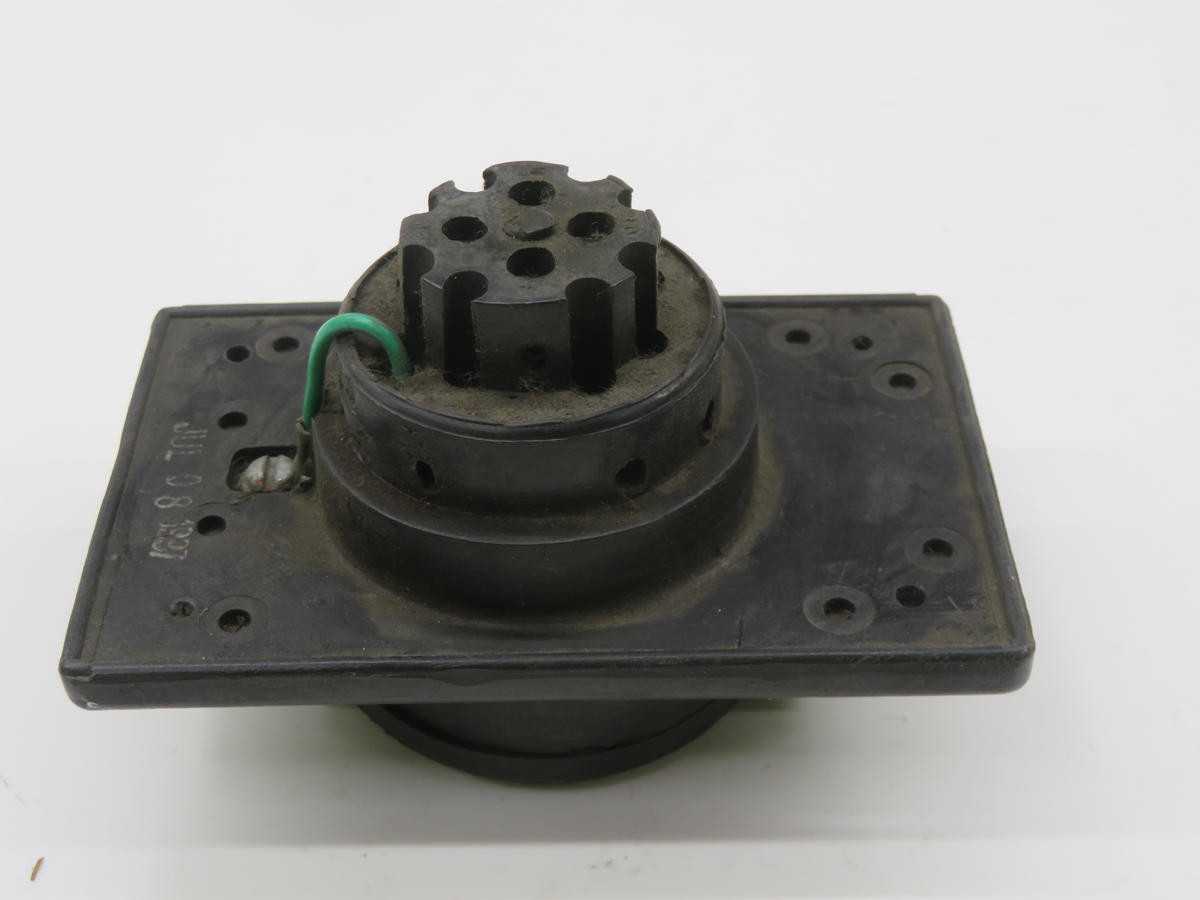 Brad Harrison 35601 Female Receptacle Control Connector T229644 - PLUGS & RECEPTACLES