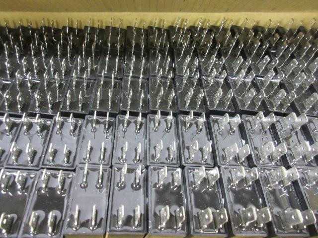 LOT OF 500 KNIGHT COMPONENTS 10UF/U/260VAC RELAYS - ELECTRICAL RELAYS