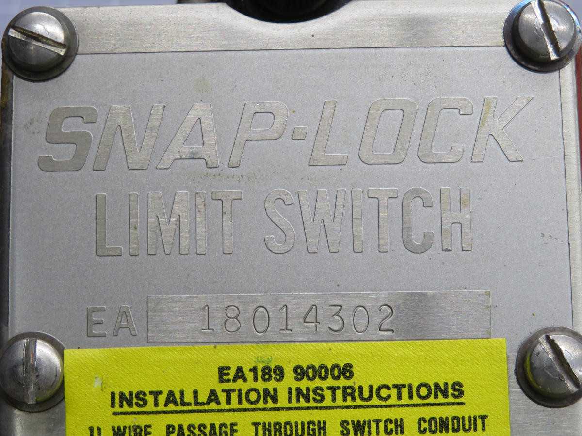 NAMCO EA180-14302 SNAP-LOCK LIMIT SWITCH T234458 - SWITCHES