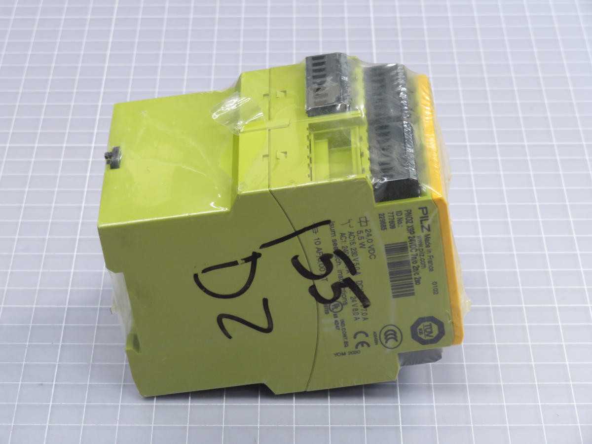 PILZ PNOZ X9P 24VDC 100-240VACDC 7NO 2NC 2SO SAFETY RELAY T230264 - SWITCHES