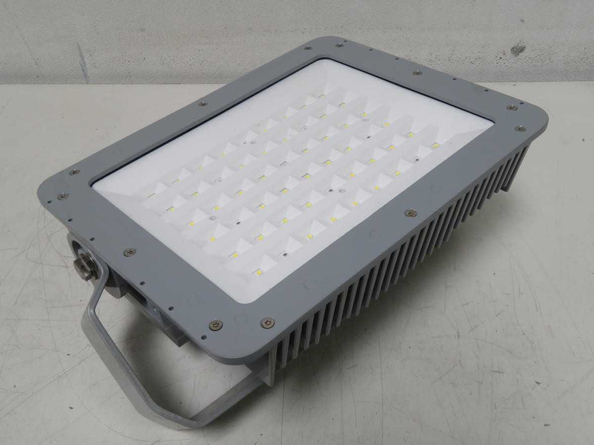 EATON FMV13LCY/UNV34 CHAMP LED FLOODLIGHT FMVA LED FIXTURES GEN. II - UNV1 T205166 - LIGHT FIXTURES